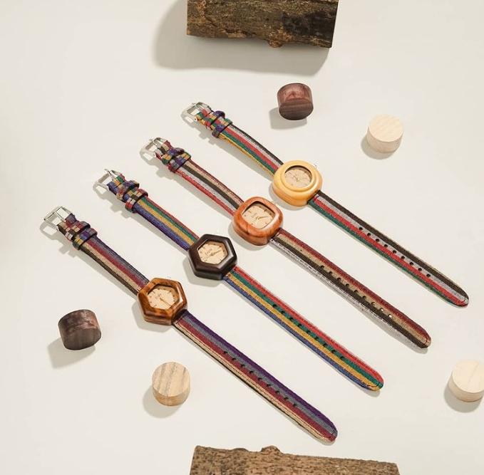 RacunProduk's tweet photo. Rekomendasi brand jam tangan wanita di Shopee 🌻

   🌟 A Thread 🌟 https://t.co/B9OBNVE6DK