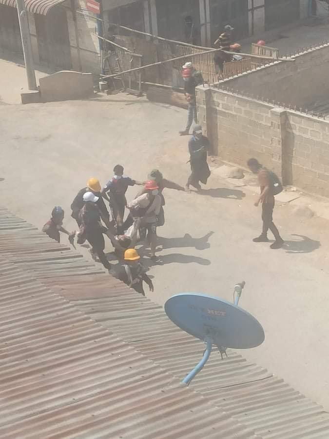 JoPixy1988's tweet photo. GRAPHIC CONTENT!! 

Happening in #AungPan, Shan state. Terrorists group crackdown &amp; fire gunshots with Live Bullets violently this morning. 6 citizens got shot and many citizens are injured. 
R2P NOW 
#WhatsHappeningInMyanmar 
#Mar19Coup https://t.co/SpgkvcXxvA