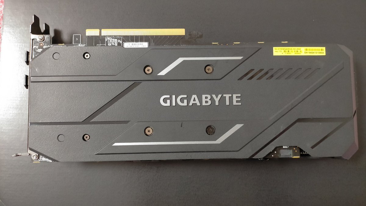 Yorkfield_XE's tweet photo. 【中古】
GIGABYTE GeForce GTX 1660 SUPER GAMING OC 6G

マイニング使用歴・OC歴なし
動作不良や大きなキズ等はありません。

○銀行振込の場合
3月19日正午以前にフォローしている場合：34,000円＋送料

それ以外：36,000円＋送料

○フリマアプリの場合
38,000円(送料込み) https://t.co/xHqkwgBppt