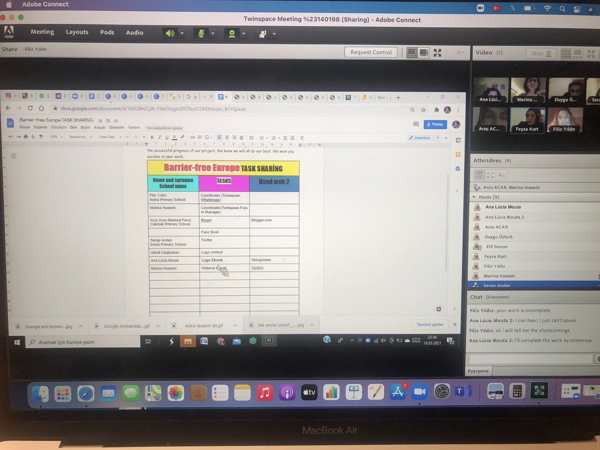 Yabancı ortaklarımızla öğretmen webinarı.
<a href="/BarrierEurope/">Barrier-free Europe</a> <a href="/A_inonuilkokulu/">Avcılar İnönü İlkokulu</a> 
 <a href="/avc_twinning/">e Twinning Avcılar</a> <a href="/eTwinning_ist/">eTwinning İstanbul</a>