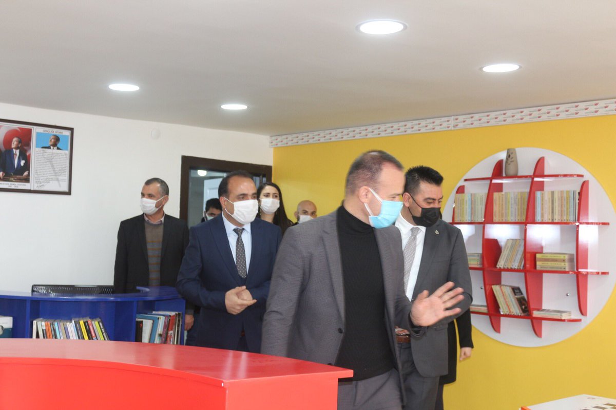 CelaliMtal's tweet photo. Ağrı Milli Eğitim Müdürümüz M. Faruk TEKİN ile İlçe Milli Eğitim Müdürümüz İhsan KÖSEN’e katılımlarından dolayı teşekkür ederiz. @tcmeb @ziyaselcuk @agrimem @mfaruktekinn @dogubayazitmem @ihsankosen https://t.co/rummXE2MY5