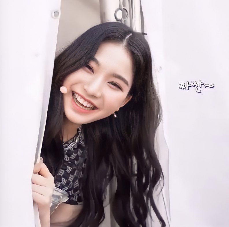 isaapics's tweet photo. ta da ~~!!! #Isa #아이사 https://t.co/7bPUzLLwfJ