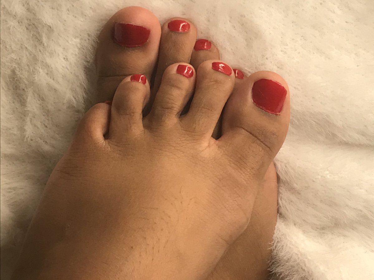 33_pack's tweet photo. Mais uma prévia do pézinho, quem quiser compra o pack é só chama na dm 🥰👣
#packpezinho #packdepe #packdospes #PacksDeChicas #packonlyfans #sw #babbygirl #submissa #vendepack https://t.co/yn1OdCBxBX