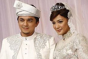 Mira On Twitter Only Engku Emran The Legend Can Relate Erra Fazira 27 10 2007 Laudya Cynthia Bella 8 9 2017 Noor Nabila 19 3 2021 Https T Co Ht0oijdkxa