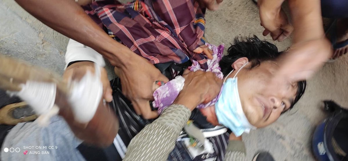 #AungBan, a cozy small town we all love terrorized by military terrorists this morning while civilians were gathering for a strike. Currently,3 deaths,10 injured by live ammunitions(casualties may rise)&amp; some were arrested. Source- BBC BURMESE #WhatsHappeningInMyanmar #Mar19Coup
