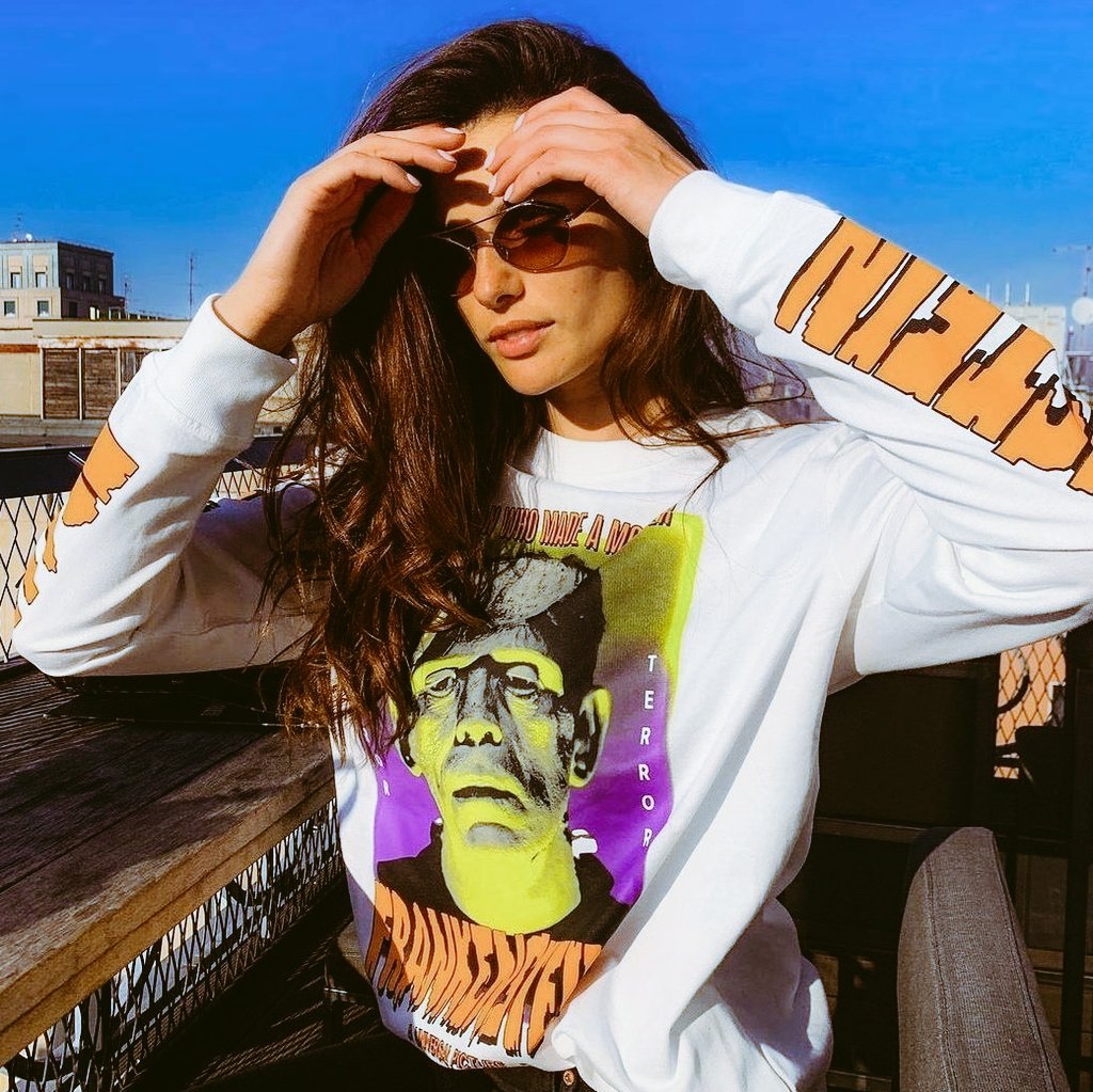 GenStew49's tweet photo. We used to see Dayane in swim suits, bikinis, and lingeries. 🥰💖

But Dayane and her major gay vibes - that's hotness overload! 🌈🌈🌈🔥🔥🔥

Aaaaarrrmfp! 🤪😘😍

#Mellos #exrosmello #rosmello #DMVIP #Gayane https://t.co/iHZVMNVHp2
