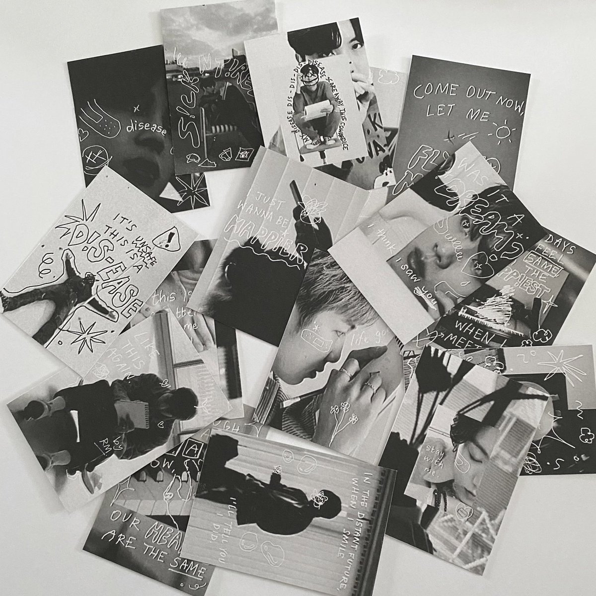 jhihiro's tweet photo. 📹 𝙂𝙄𝙑𝙀𝘼𝙒𝘼𝙔🪄🗯𓂅
𓂋 16 <BE notes> doodle photocards
𓂋 printed on matte textured paper 
𓂋 follow me and rt this tweet to enter

{open to malaysians only, ends on sunday 11pm} https://t.co/PkchUIbZtx