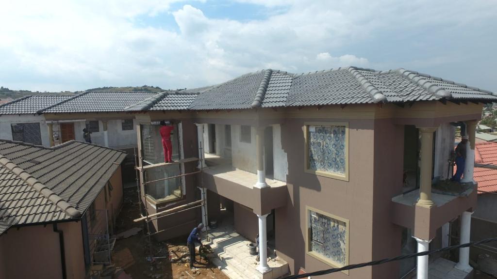 Mateko_PtyLtd's tweet photo. <<Thread>>
If you want to build or do extension,We can turn your vision into a reality Contact/whatsapp us 067 2945 538 please RT this tweet maybe our clients is in your TL thank you. #Amabutho #telkom #Deklerk #thulimadonsela #quantum #DJSBU #Laqhasha #Tembisa #UseDigiTicket https://t.co/XR7HRLxO0o