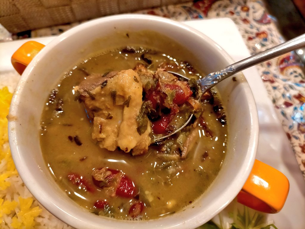 三矢英人卿 ツイッターで見かけて気になっていた水道橋のペルシア料理屋arash Exotic Dining Arash Dining にてゴルメ サブジ قورمه سبزی ホレシュ خورش と呼ばれる煮込み料理の一種でラム肉 キドニービーンズを各種ハーブで煮込んだ料理 三矢英人卿 ツイッターで見かけて気になっていた水道橋のペルシア料理屋arash Exotic Dining Arash Dining にてゴルメ サブジ قورمه سبزی ホレシュ خورش と呼ばれる煮込み料理の一種でラム肉 キドニービーンズを各種ハーブで煮込んだ料理