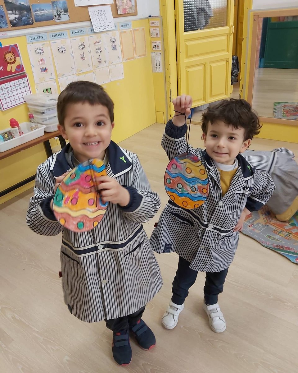 epiasabadell's tweet photo. TEMPS DEL MIGDIA
Momemts de creativitat ara que s'acosta la Pasqua, dels alumnes de P4 durant el Temps de Migdia.
#P4INFANTILPIASABADELL
#TEMPSMIGDIAPIASABADELL https://t.co/7Ud2wt8br4