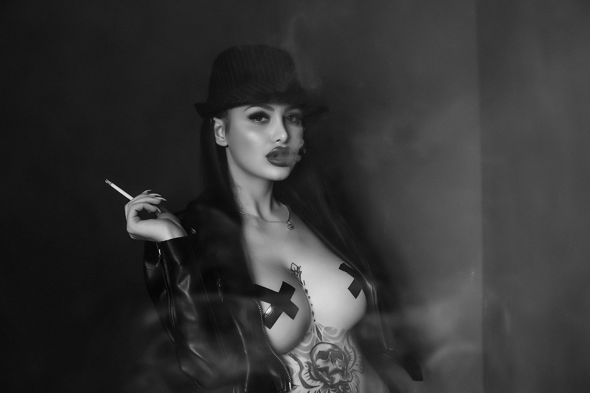 Come closer, ashtray! But be cautious. I am sure u can t stand the heat of a cig, smoked by a dominant woman. @Femdom_Glamour @Femdom__World @bdsm_europa @Cuckertt @FinDommes @I_RT_4U @RTFindomPromo @RTDoms
