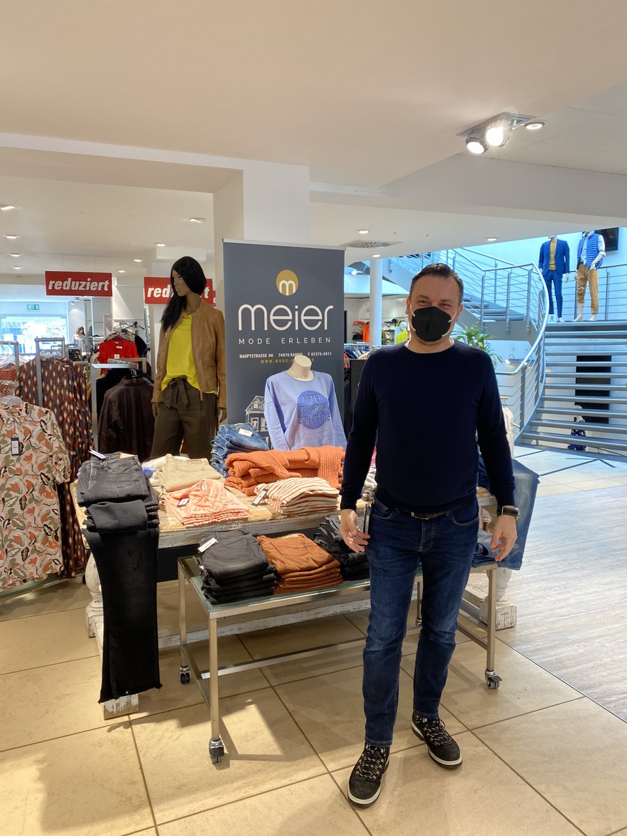 Gespräch von <a href="/IHK_Pfalz/">IHK Pfalz</a> mit Sempre Moda, Juwelier Pitrov &amp; Mode Meier aus #Kandel. Erleichterung über Öffnungen - aber ausschlaggebend sollten auch #Hygienemaßnahmen sein, nicht nur Inzidenz und Branche. Lokale #Händler &amp; sicheres Shoppen für einen langfristig starken #Standort!