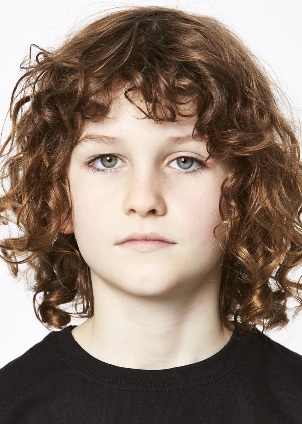GemBobe's tweet photo. Good luck to Kitt &amp; Jacob D up for the body doubling role in a TV series @bonnieandbetty1 @SophiecBobe #extradivision #teambobe https://t.co/zLBx1Hz75r