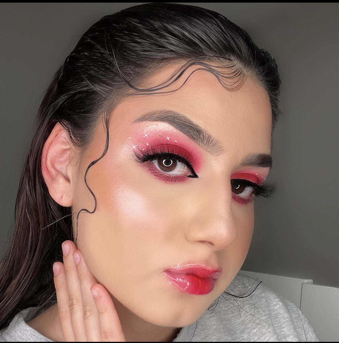 BetulBeauty's tweet photo. @beautybay Hi @beautybay , you never see me ...😭🤍 #GenerationBEAUTYBAY #followfriday #ByBEAUTYBAY  

Ig link: https://t.co/xxEuTNiK9o https://t.co/YfAw9igOow
