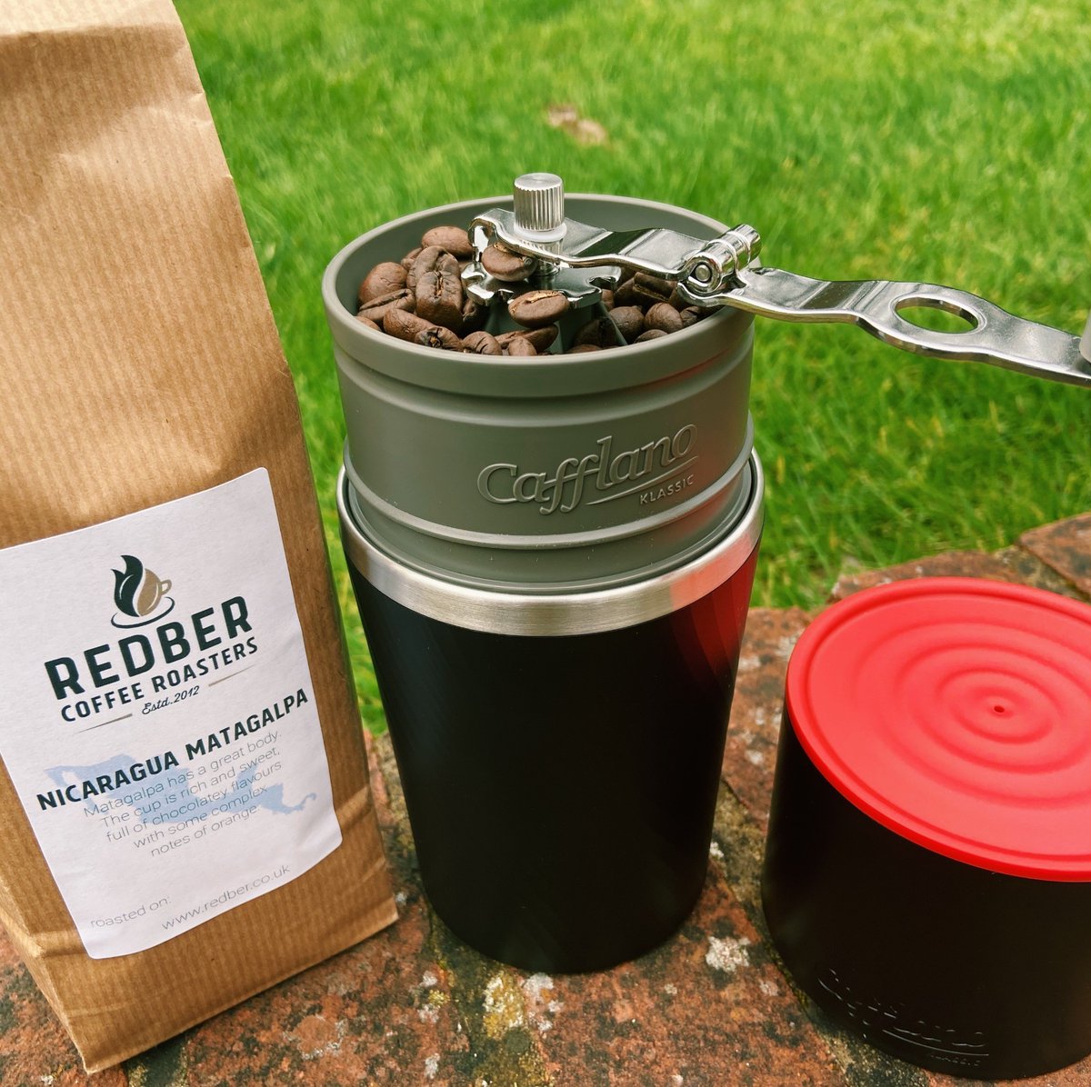 With lockdown restrictions lifting soon, we're very excited to be out and about again - and we've got the perfect coffee maker for on the go 🏃 The Cafflano Klassic is an all-in-one coffee maker with an integrated grinder, dripping kettle, dripper and server! 🙌