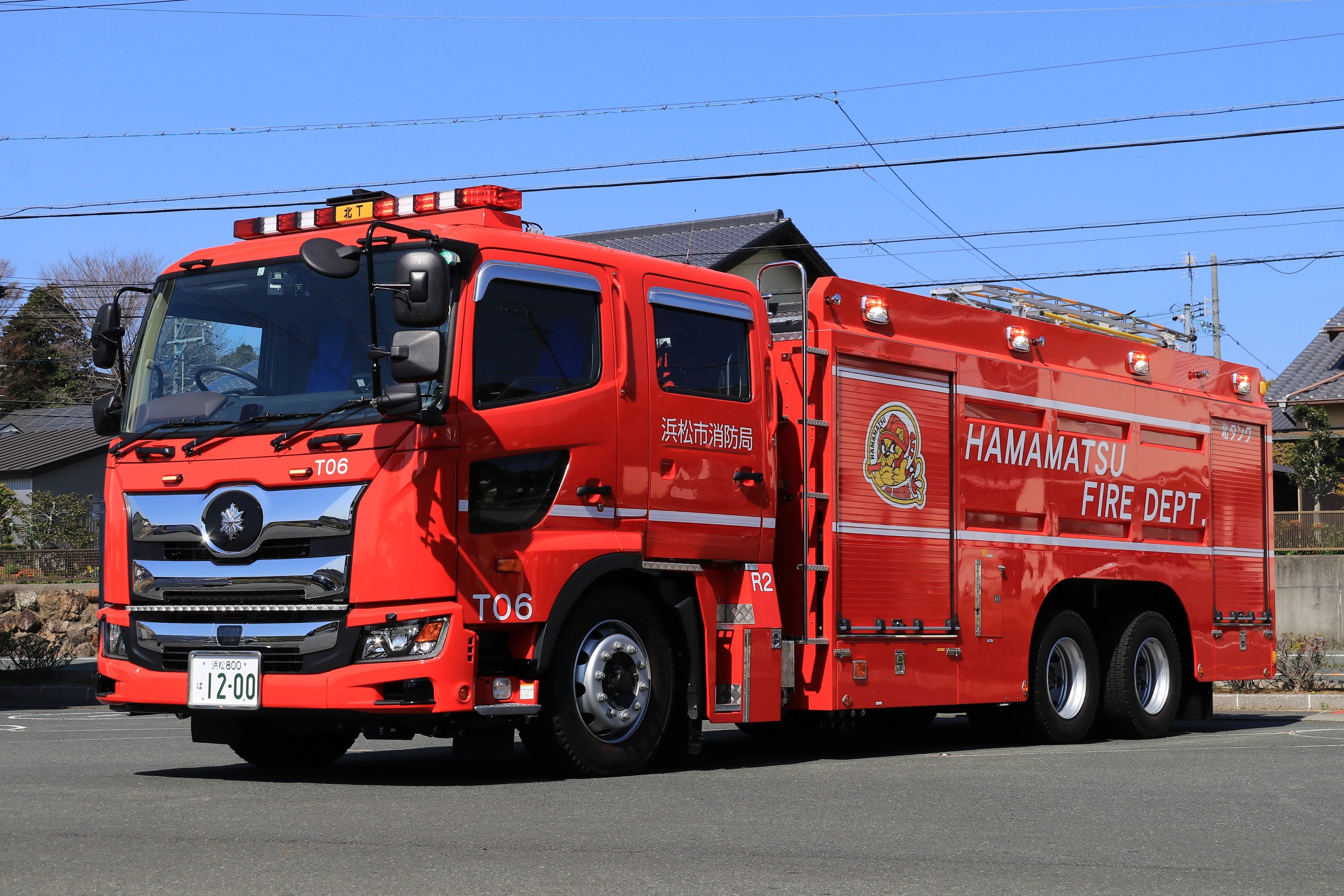 ヱｽ 浜松市消防局 北消防署 水槽付ポンプ車 型 令和2年度に導入されたタンク車 艤装は日本ドライケミカルです 水動力化学薬剤混合装置 Firedos Dz1000 を搭載しています T Co M7dsips77e Twitter