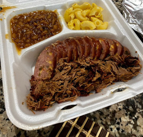 stikyribzbbq's tweet photo. MARCH MADNESS DEAL! Buy a 1, 2 or 3 Meat Plate, Get a 1 Meat Plate 50% OFF when you mention this online offer. Tag your friends and enjoy the games! Dine-in or call-in. Exp. 4/15/21 #MeatPlate #BBQSavings https://t.co/qZOvrVPoHq https://t.co/zK8jGiB8R6