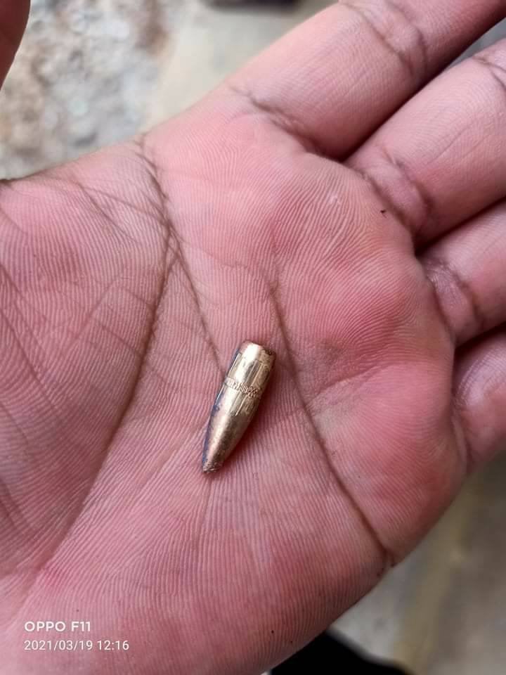Myanmar_Now_Eng's tweet photo. We have received news that two protesters, including a nurse, were shot with live bullets in Loikaw today. #WhatsHappeningInMyanmar https://t.co/JXA7EpTZZ6