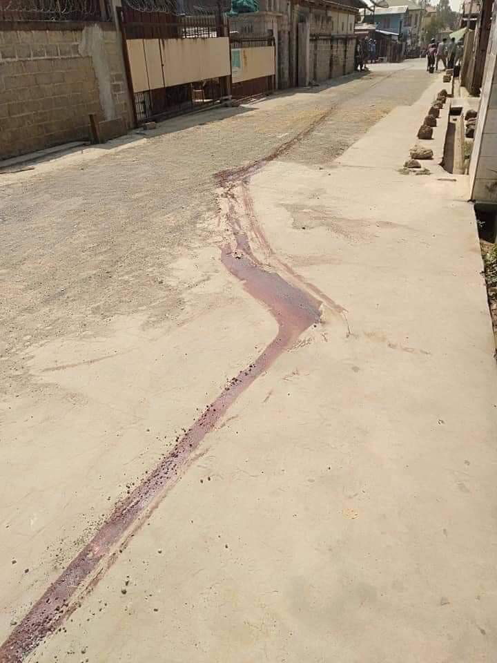 Two people shot to death and the dead body was dragged away by terrorists.
The one who was shot on neck is in critical condition. More military forces including snipers are deployed.

#WhatsHappeningInMyanmar  
#Mar19Coup
#CrimesAgainstHumanity
#MilitaryCoupInMyanmar