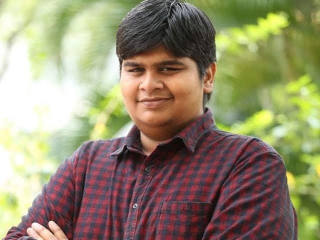 Trend setter for a reason. Wishing the young n fantastic director @karthiksubbaraj a very happy birthday.

#HappyBirthdayKarthikSubbaraj #HBDKarthikSubbaraj #Chiyaan60