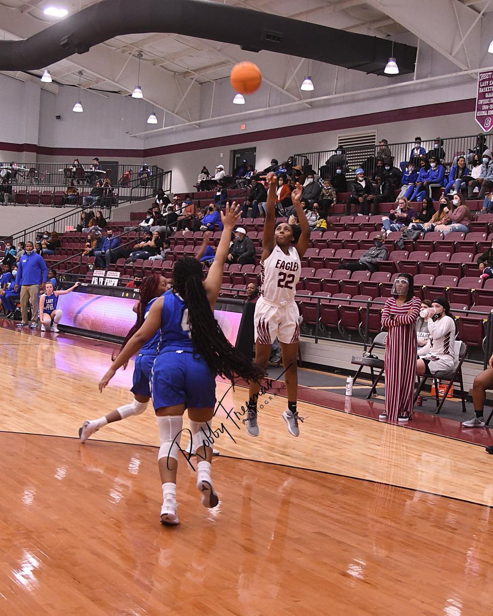 LadyCrossett's tweet photo. Congrats to senior guard @Anayalynae22 on receiving All-Conference honors this season!! Thank you for all the work you’ve put in with this program and your dedication and receiving this award for the second year!! We wish you well on your next journey!!! 🖤🦅🏀 https://t.co/xlN6K5qZUH