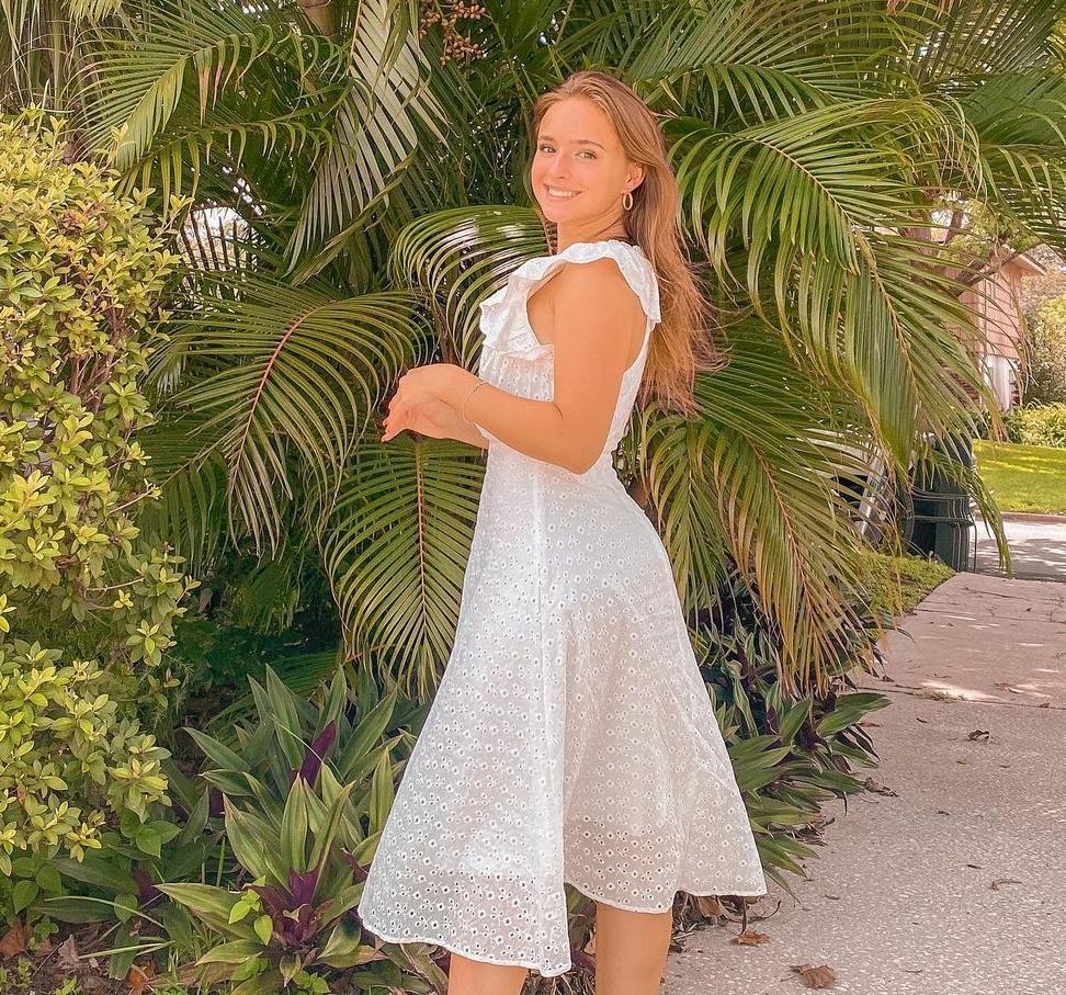 Eva67132's tweet photo. Summer is coming and dresses are coming too... this one I'm wearing is my favorite !! Do you like it? 👗♥️ https://t.co/QojErykPCz