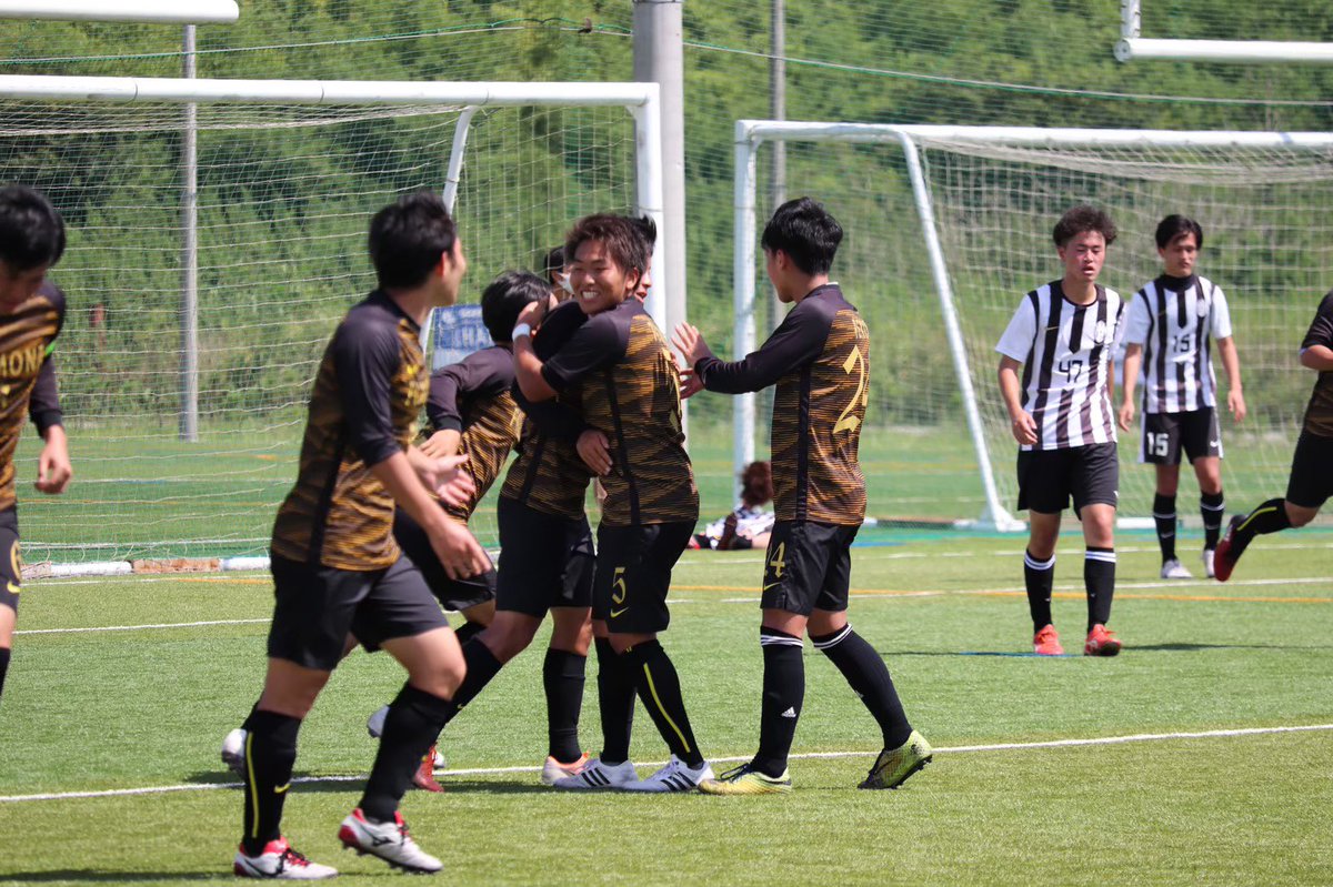 f_cmona's tweet photo. 流通経済大学 新松戸キャンパス
フットボールサークルのFC.MONAです！
4月で創設4年目となります！！
サッカーが大好きな人、友達を作りたい人など大歓迎です！！
少しでも興味持った人はDMしてください～！

マネージャーも募集してます！

ぜひFC.MONAへ！！

#春からRKU 
#春からrku 
#流通経済大学 https://t.co/BVEkrovyeZ
