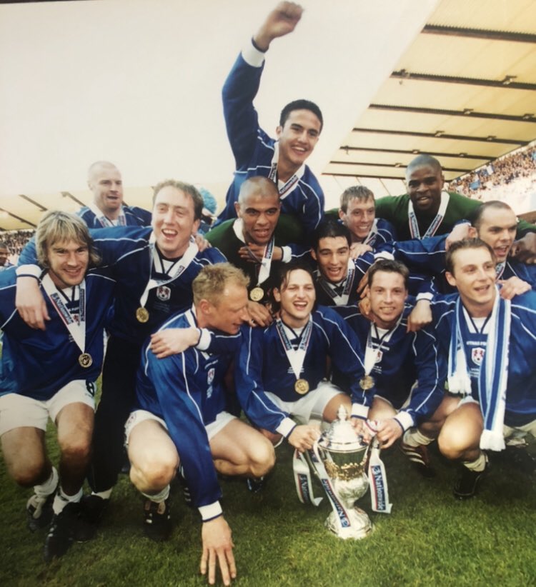 marcbircham's tweet image. Chaps !! 
@RichieSadlier @Tim_Cahill think your the only other 2 on Twitter 😂😂