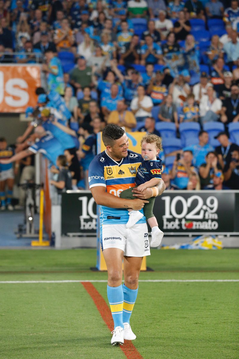 GCTitans's tweet image. 100 Titans games for Ash Taylor 🙌🏽