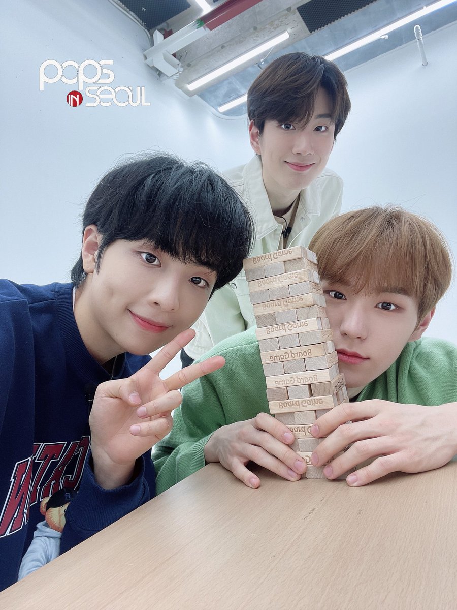 Pops in Seoul tweet media