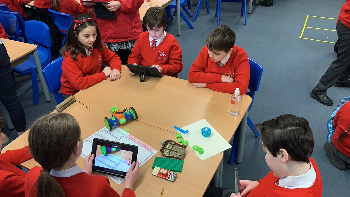 allsaintsbootle's tweet image. @daraobriain Y6A are gearing up for some Robot Wars action in our @hiimpactconsult #RobotOlympics session today!