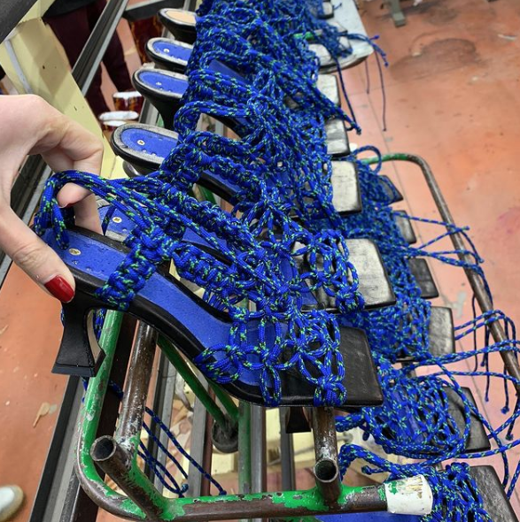 I choose colour - Moroccan Blue 🌀
miista.com/stephanie-moro…