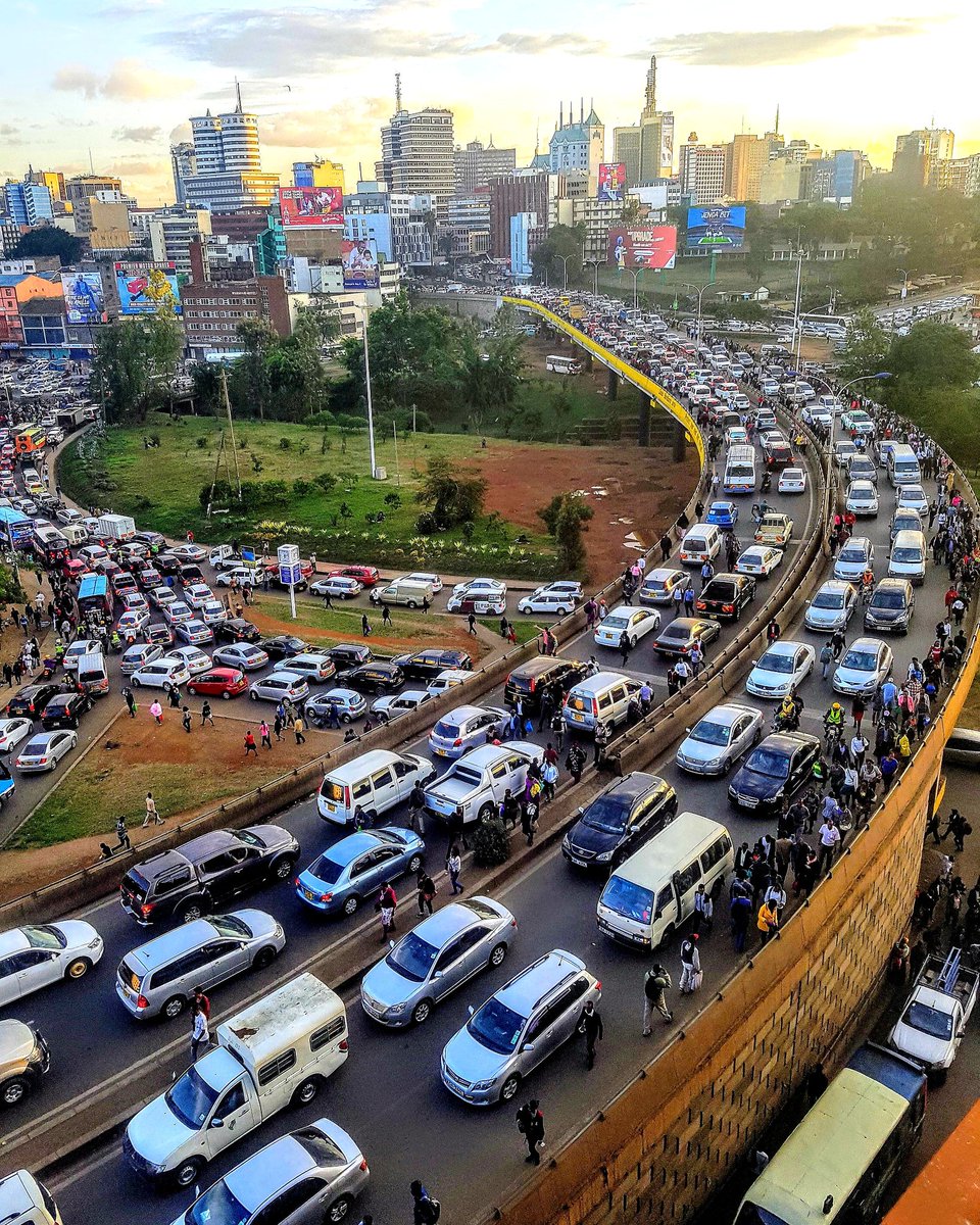 kenyapics's tweet photo. How Nairobians like to spend their free time. Photo by @KasyokaII https://t.co/nQuX9FrUIN