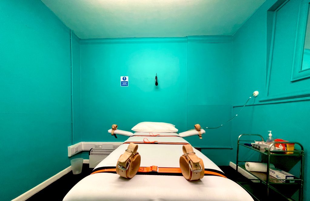 LOT______'s tweet image. In lockdown I built some film sets. This 1 took me 4 weeks &amp;amp; planning started Nov 2020. I’ll show how I made this &amp;amp; others on my YouTube channel. Those that SUBSCRIBE will get priority access for future CASTINGS. So click the link &amp;amp; LMK your thoughts below youtu.be/r_rXGDGCE84