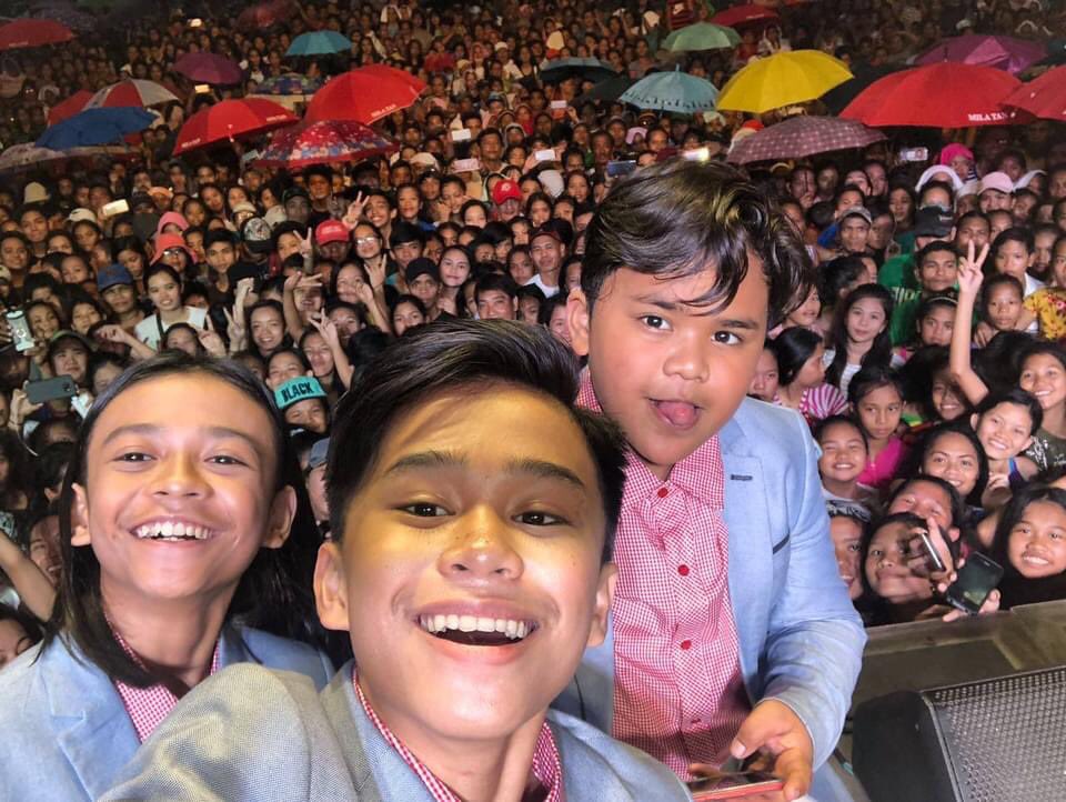 Rhemcoronel's tweet photo. This is it pansit ang Filipinos pride POLARISTNTBOYS
#Big4HoursKumuALLStars
#TNTBoysOnKUMU https://t.co/PyxzHl3VhY