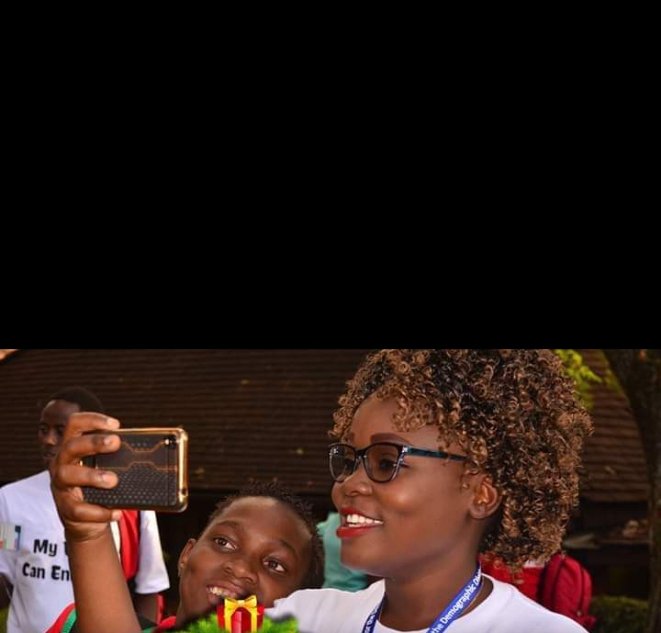 wilsonlore4's tweet photo. It's always good to share and being sarounded with good people
#one2onewebsite
#bonganaone2one 

@darlijullez @Rose14Juma https://t.co/O0bYKcF6KF