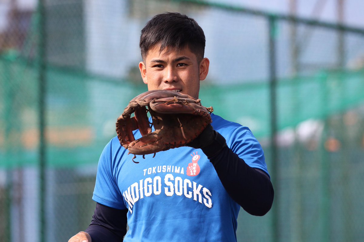 is_official89's tweet photo. 【新人選手紹介】

#高島輝一朗(たかしま きいちろう)

外野手
背番号：51
出身：沖縄県
年齢：22
経歴：沖縄尚学高校～沖縄大学

プロフィールはこちら👇
https://t.co/ZikRKrRDSO https://t.co/ZYi2k1vDZD