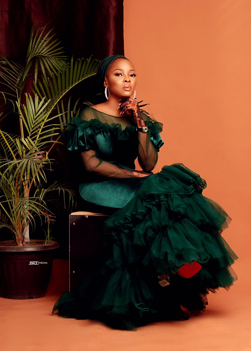 sultanPhotos_'s tweet photo. Birthday portraits

📸 @sultanPhotos_ 

#arewa #arewatwitter #photography #PHOTOS #photoshop #photostudio #model #portraits #portraitphotos #fashion #fashionmodel https://t.co/msBvFq2BVU