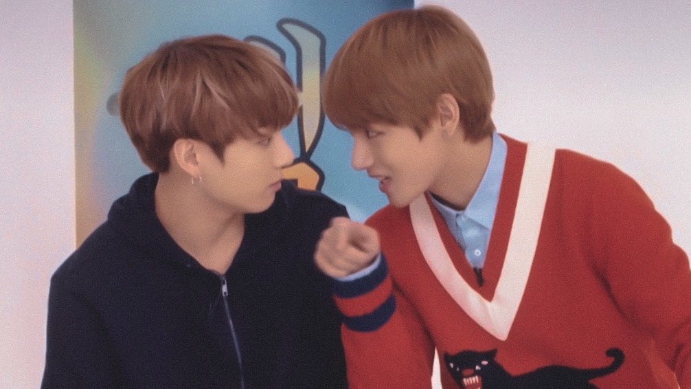 kookvtwins's tweet photo. they’re so adorable </3 https://t.co/REZ7c8RXbR