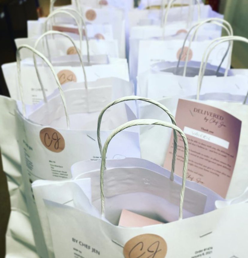 ByChefJen's tweet image. Good morning. I have that #fridayfeeling after a busy week preparing &amp;amp; delivering delicious, healthy meals across Central #London 🚗📦🍛
Order my food &amp;amp; gift packages at bychefjen.co.uk where you will also find a selection of my #recipes perfect for the weekend. 👩‍🍳
#chef