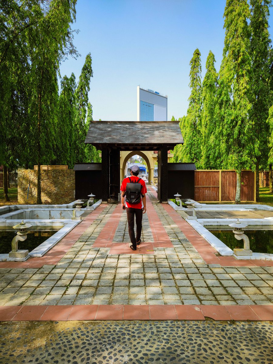 _dauzuki's tweet photo. Taman Tasik Shah Alam ala ala Jepun vibes 👘🌿 https://t.co/Ij2mXAqcEF