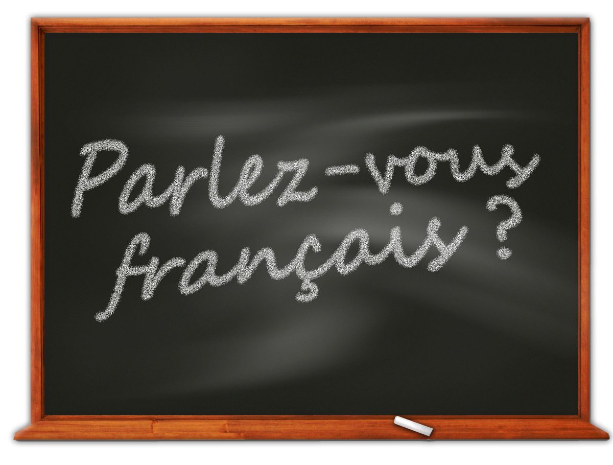 Ahead of UN French Language Day tomorrow we'd like to give a big shout out to all the French speaking #translators and #interpreters out there. Your work is invaluable in promoting communication and breaking down barriers. #FrenchLanguageDay @UN @FrenchNet_ITI @ITI_IDN
