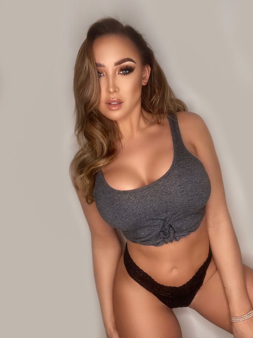 Happy Friday - Guys because it&rsquo;s the weekend and those spaces went SO fast I&rsquo;ve just put another 15 discounted<a href="/tag/onlyfans"class="tags"><span>#onlyfans</span></a>