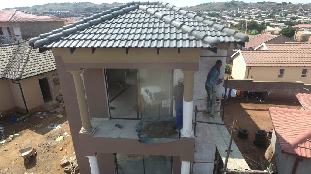 Mateko_PtyLtd's tweet photo. <<Thread>>
If you want to build or do extension,We can turn your vision into a reality Contact/whatsapp us 067 2945 538 please RT this tweet maybe our clients is in your TL thank you.
#Nomcebo #emtee #Laqhasha #AskAMan #RHODurban #khaya #nonku #habib #business #UseDigiTicket https://t.co/mX3Z2ILgyi