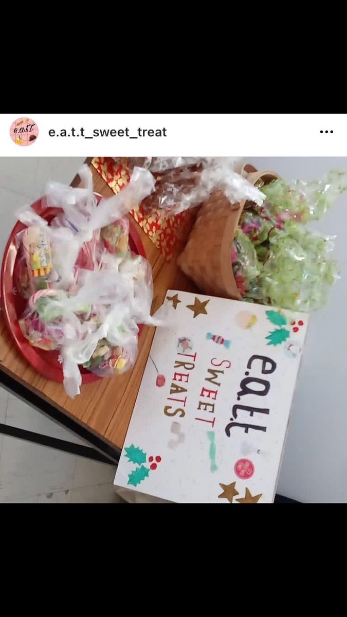 NewportCollege's tweet image. Best of luck to our TY  students Eibhlin Dean, Anna Hassett, Tracey English and Tori Jackson who are completing in the Student County Enterprise Finals today
The girls had an excellent mini business called E.A.T.T @tipperarystudententerprise