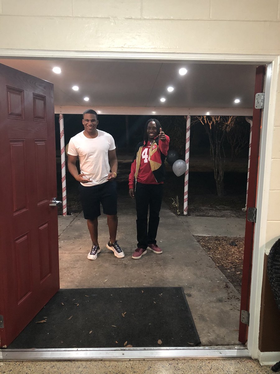 JudgeJaden's tweet photo. #PrayForAaron 🙏🏾🖤 https://t.co/EQgQHHXTaE