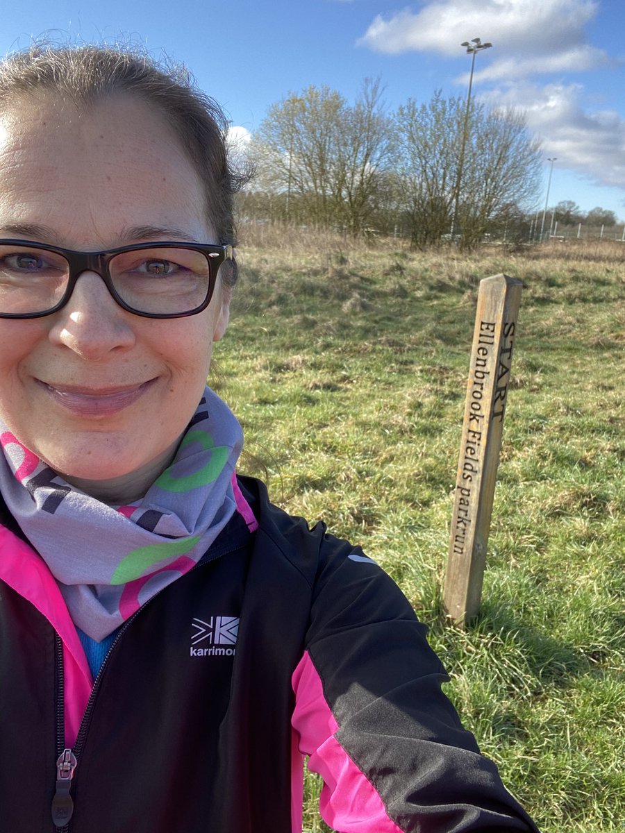 This is truly my happy place 🥰 I haven’t been here for months! 😢 Roll on June 🙌🏼🧡🦺📢 <a href="/parkrunUK/">parkrun UK</a> <a href="/fldparkrun/">EllenbrookFldparkrun</a> @oh_runners @paulsintonhewit <a href="/parkrun/">parkrun 🌳</a>