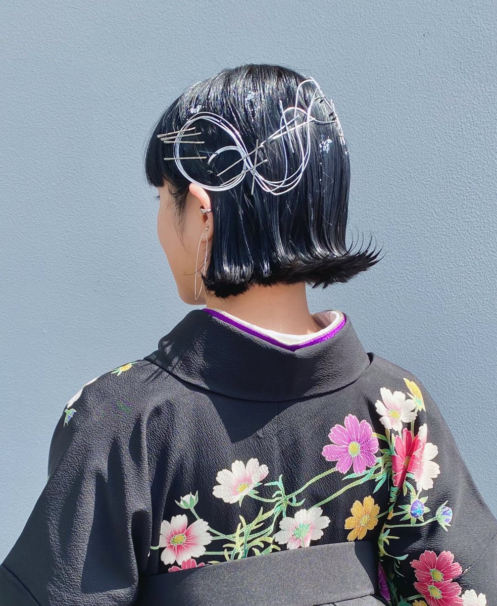 1girl solo japanese clothes kimono from behind black hair short hair  illustration images