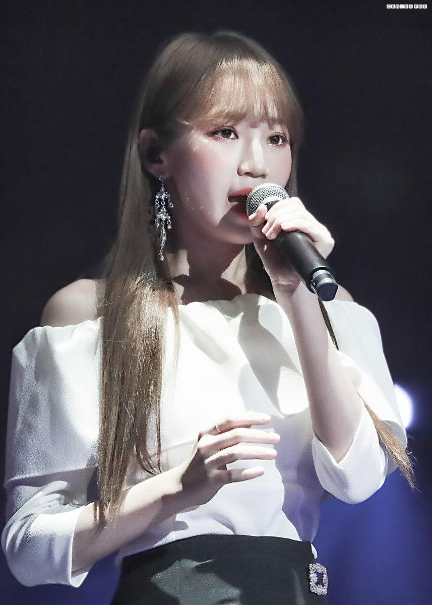 cerise_fee's tweet photo. 190817 IZ*ONE 김채원 🤍

🌻
#JustBeWithIZONE

#WithYouIZONE
#Izone_permanent
-
#김채원 #아이즈원 #IZONE #chaewon https://t.co/CZ4FfWFIhb