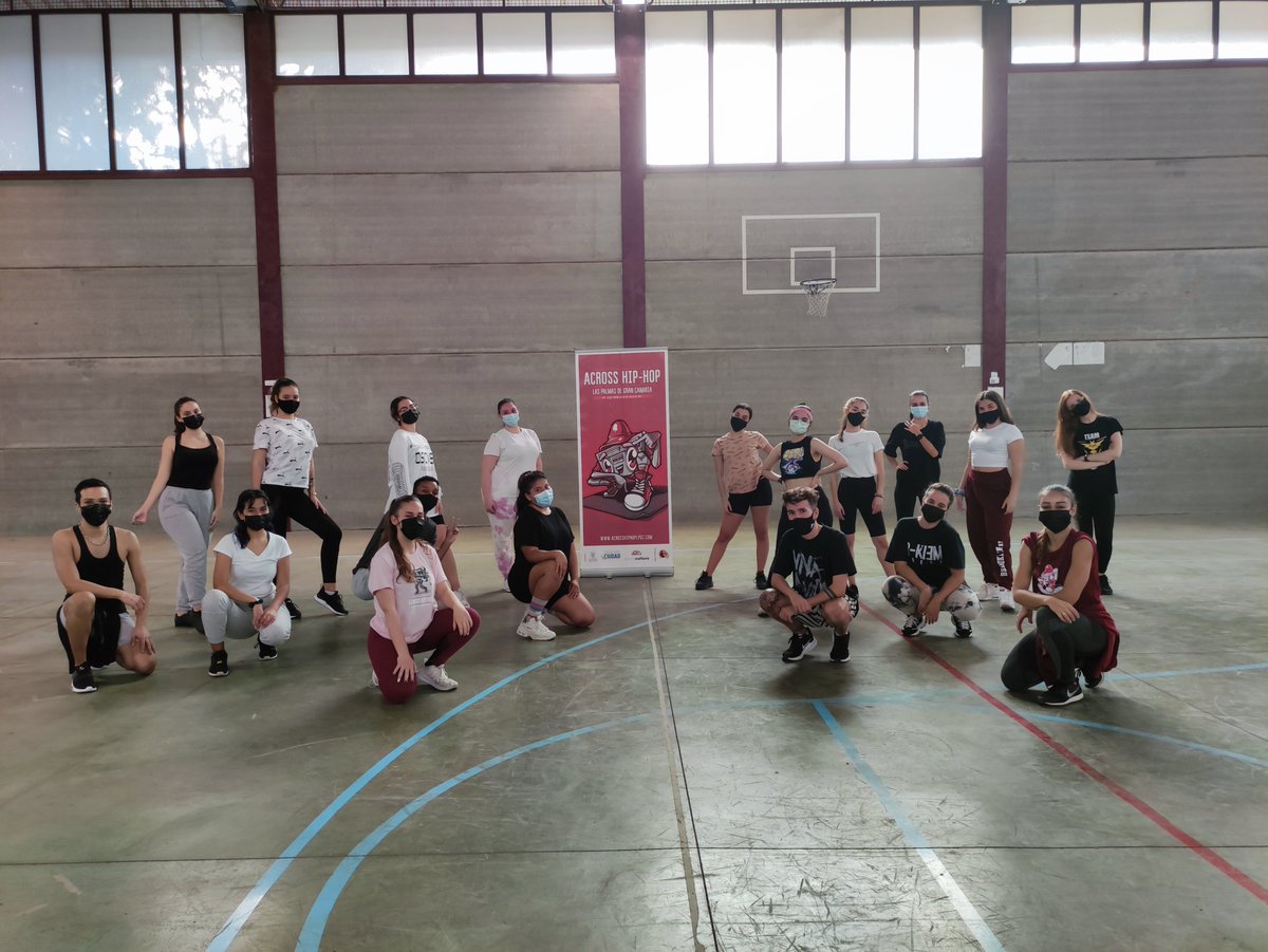 ACROSSLPGC's tweet photo. #ACROSSHIPHOPLPGC2021 #DISTRITODANZA 
DISTRITO CENTRO.
Profesora> Angie Perea 

https://t.co/BagESgVHGu
LPA Cultura
#haciendociudad #danzasurbanas https://t.co/GLLwMaASyK